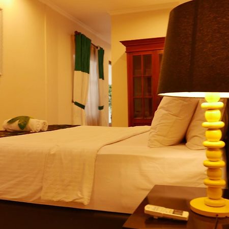 Ciwulan 36 Guest House Bandung Exterior photo