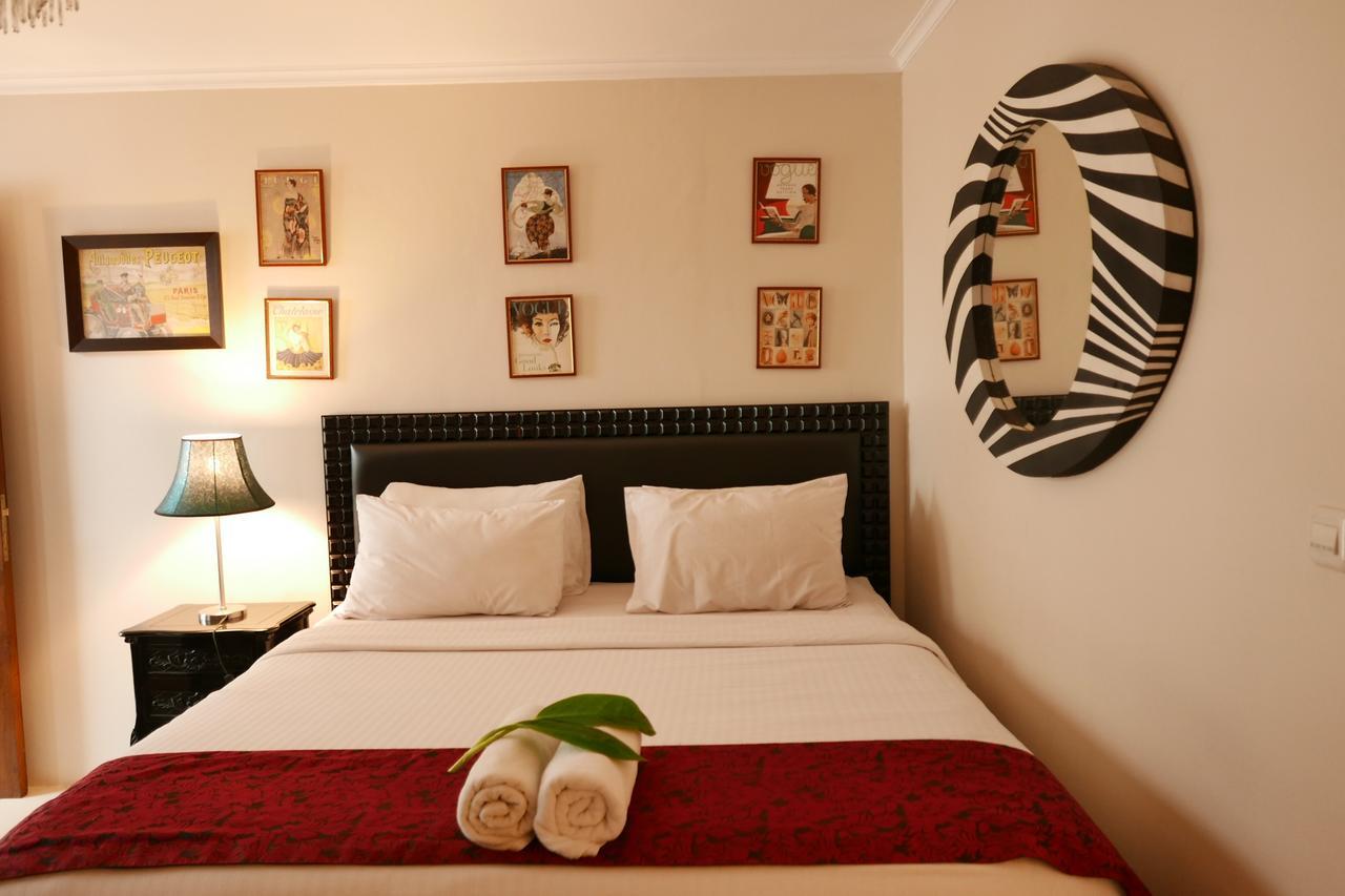 Ciwulan 36 Guest House Bandung Exterior photo