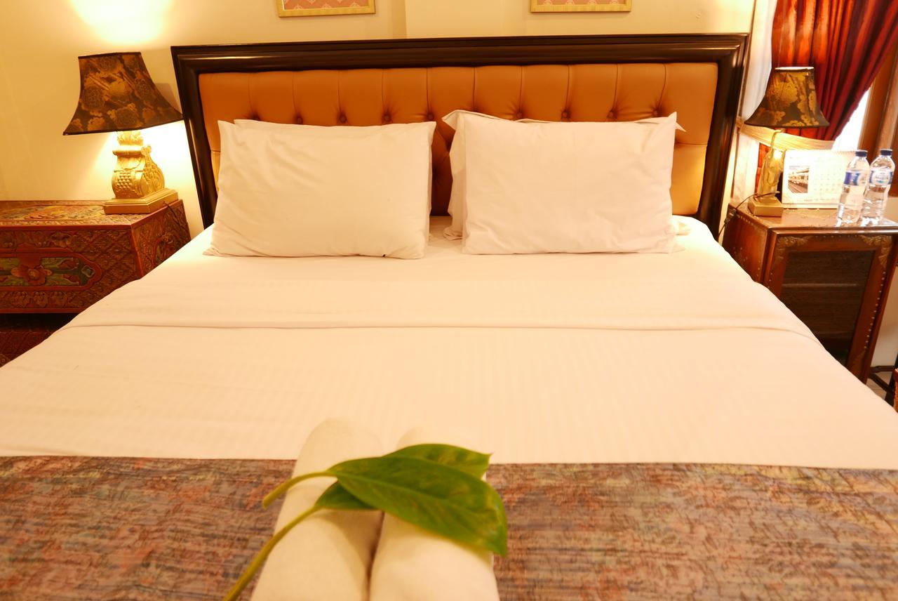 Ciwulan 36 Guest House Bandung Exterior photo