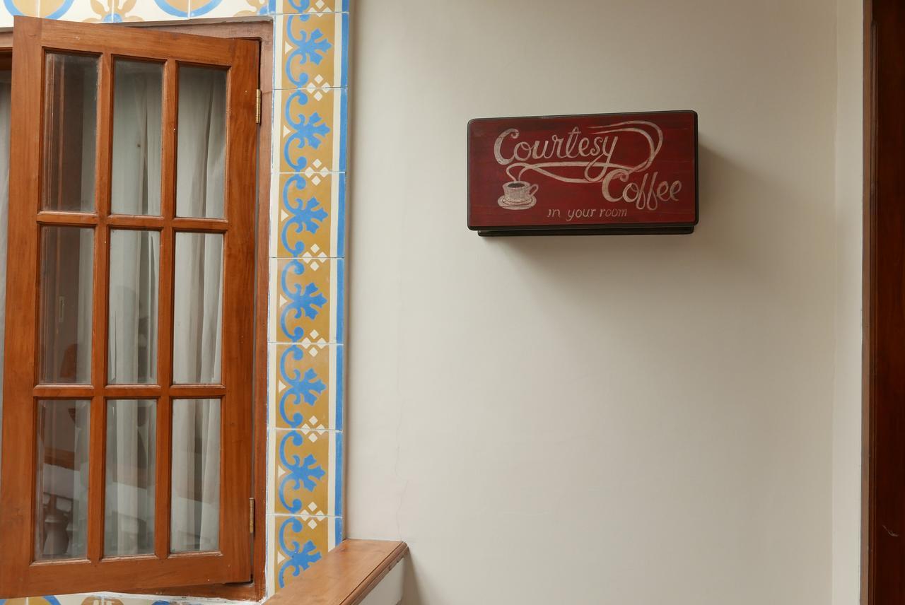 Ciwulan 36 Guest House Bandung Exterior photo